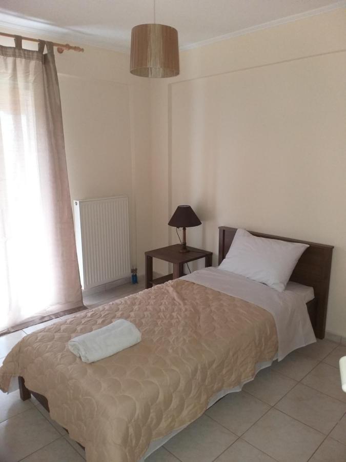 Ostria Seaside Apartments Патри Екстер'єр фото