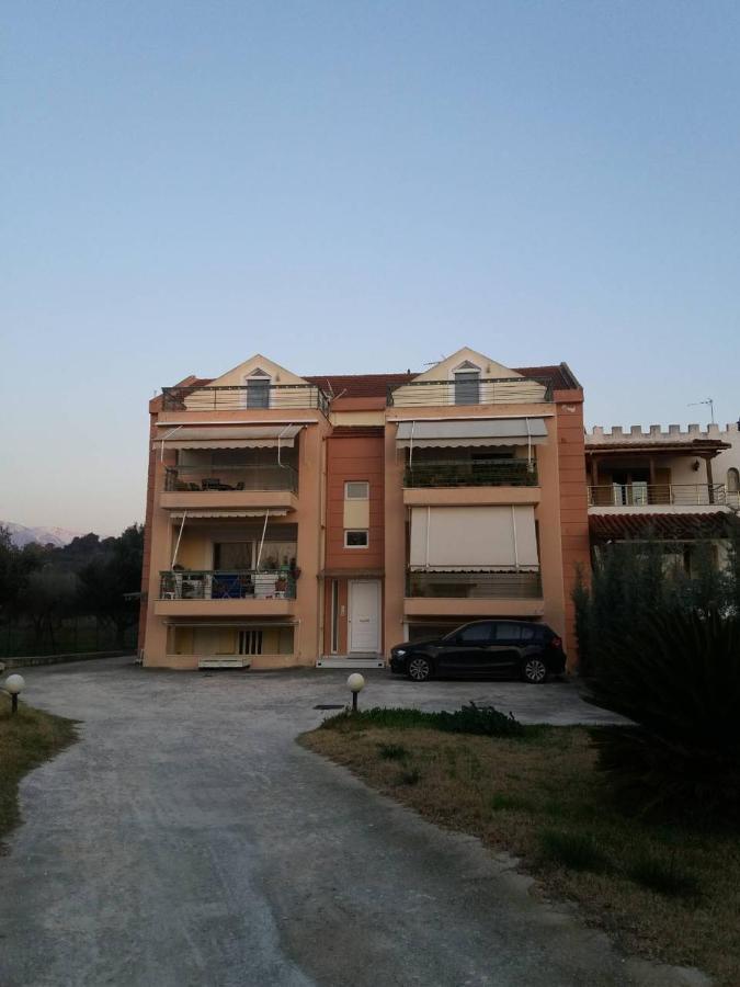 Ostria Seaside Apartments Патри Екстер'єр фото